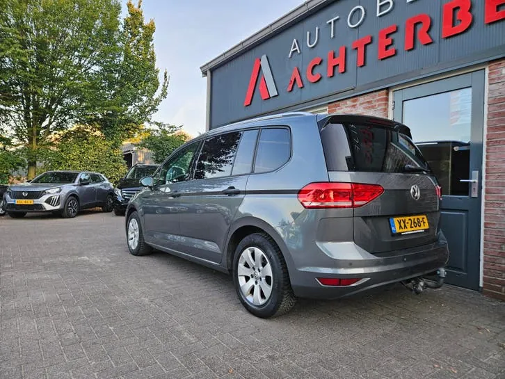 Volkswagen Touran 2019 photo 3