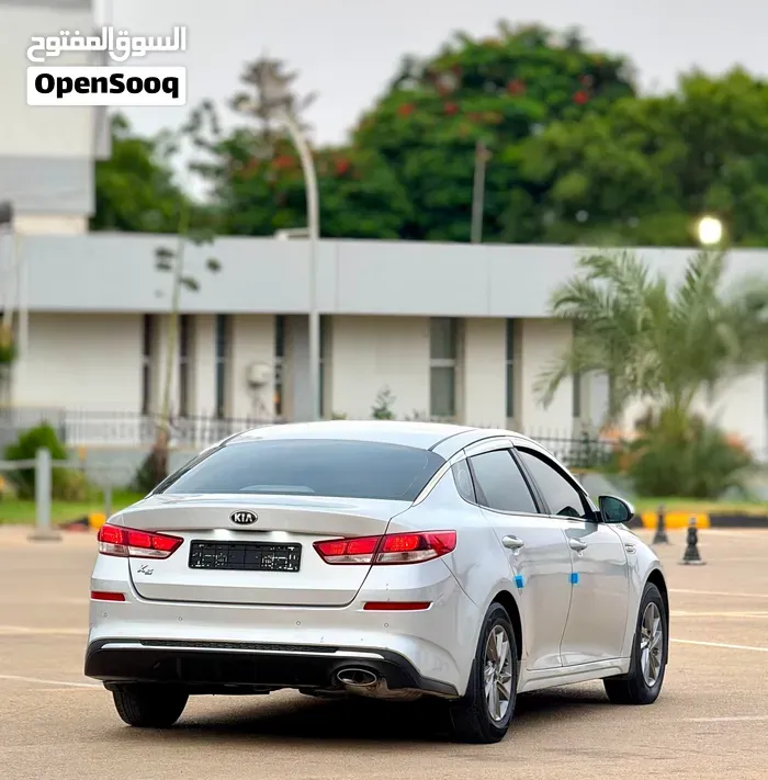 Kia Cadenza 2020 photo 2