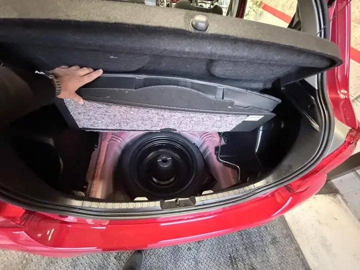 Toyota Yaris 2012 photo 5