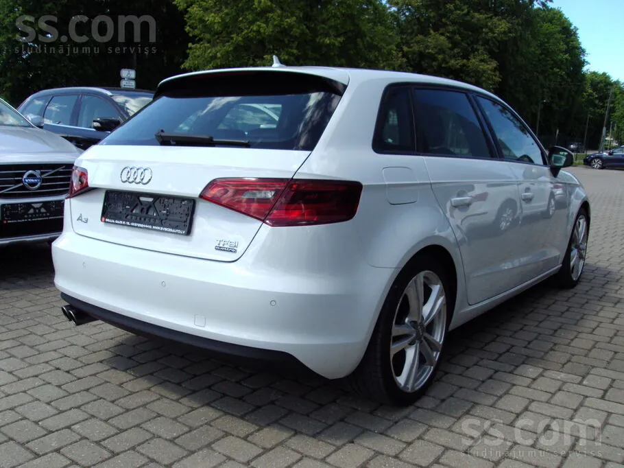 Audi A3 2015 photo 3
