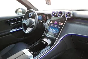 Mercedes-Benz Glc 2024 photo 2