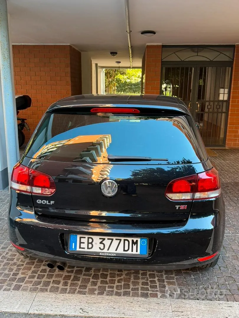 Volkswagen Golf 2010 photo 2