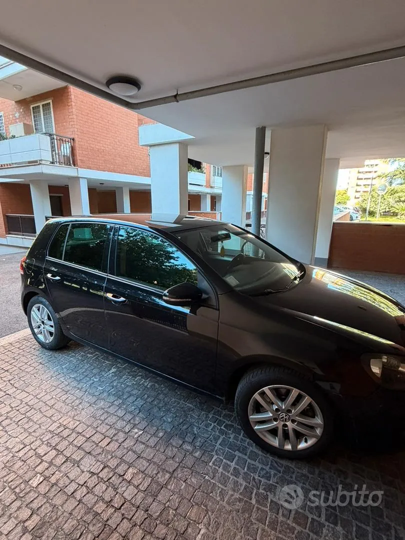 Volkswagen Golf 2010 photo 3