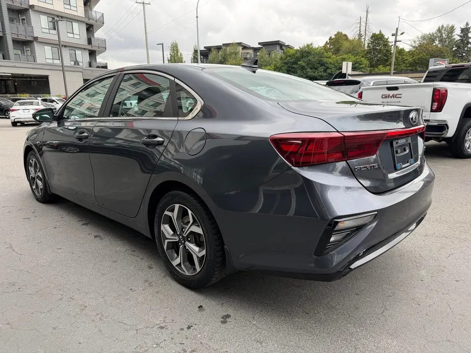 Kia Forte 2021 photo 5