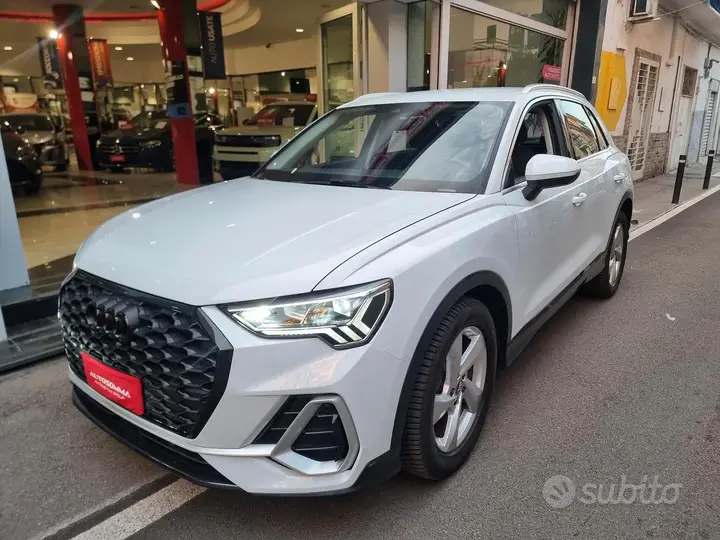 Audi Q3 2022 photo 3