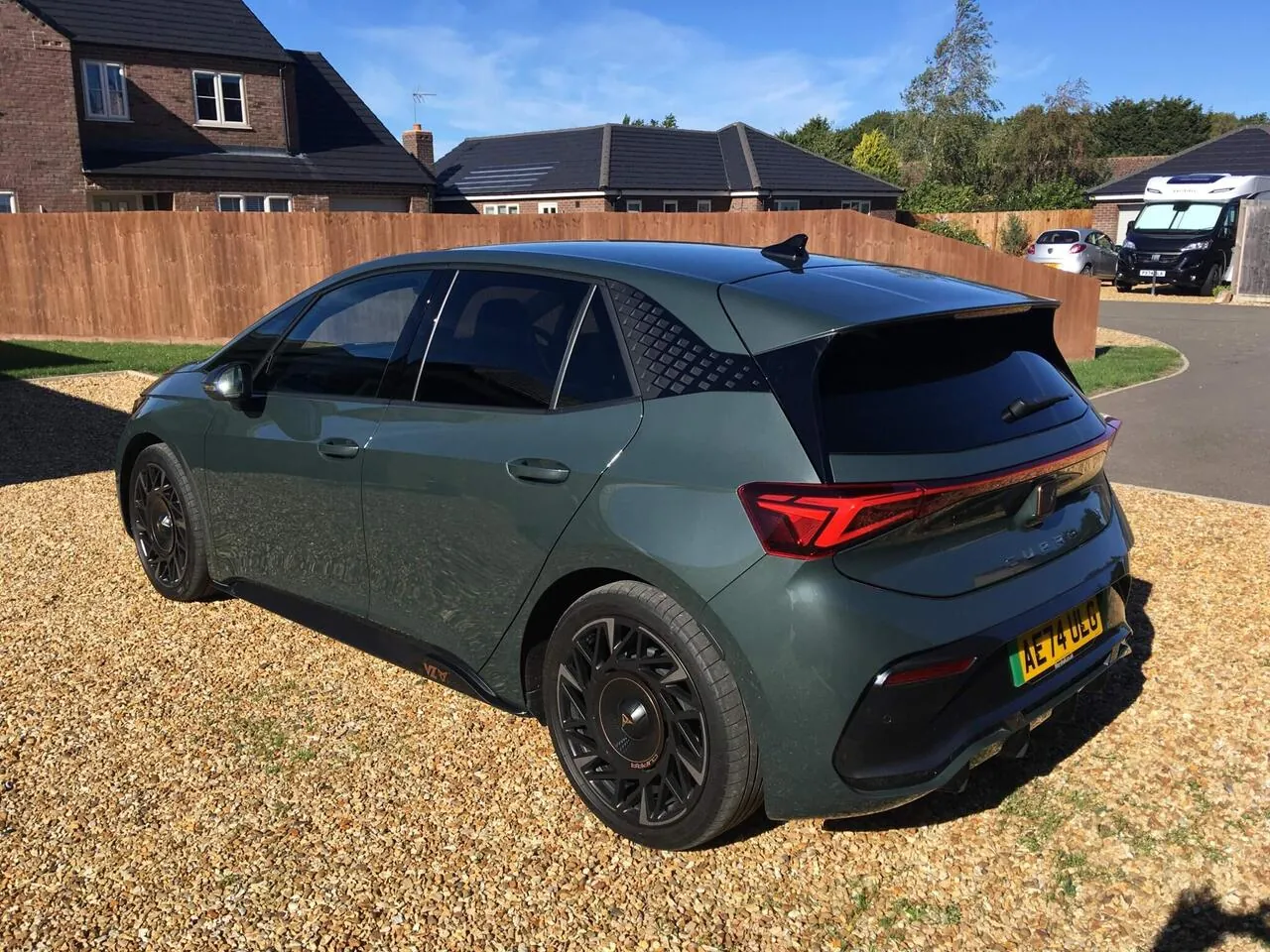 Cupra Born photo 2