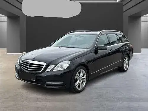 Mercedes-Benz E-Class 2011 photo 2