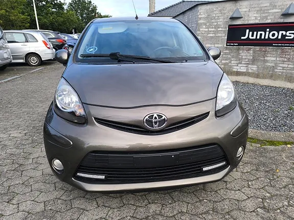 Toyota Aygo 2012 photo 3