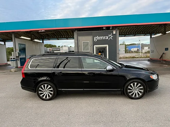 Volvo V70 2013 photo 2