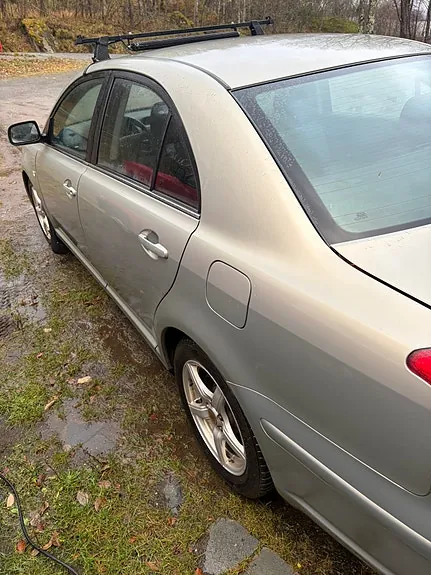 Toyota Avensis 2005 photo 5
