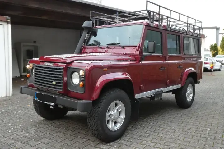 Land Rover Defender