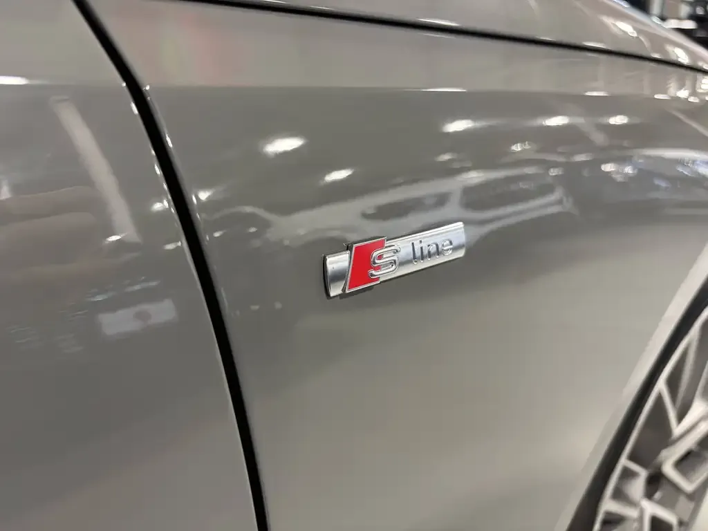 Audi A4 2020 photo 4