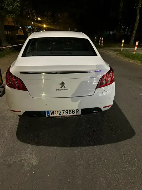Peugeot 508 2011 photo 2