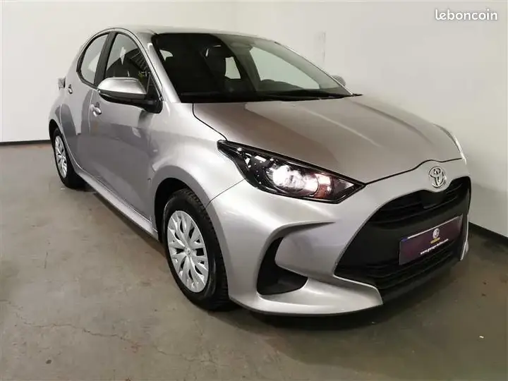 Toyota Yaris 2024 photo 4
