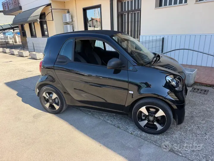 Smart Fortwo 2022 photo 5