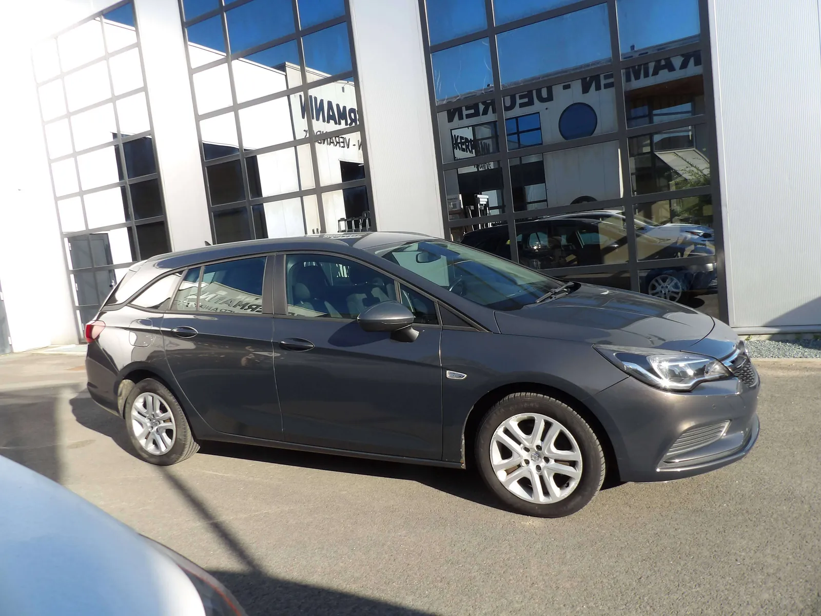Opel Astra 2016 photo 2
