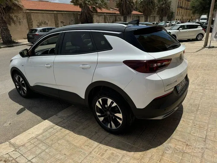 Opel Grandland X 2019 photo 2