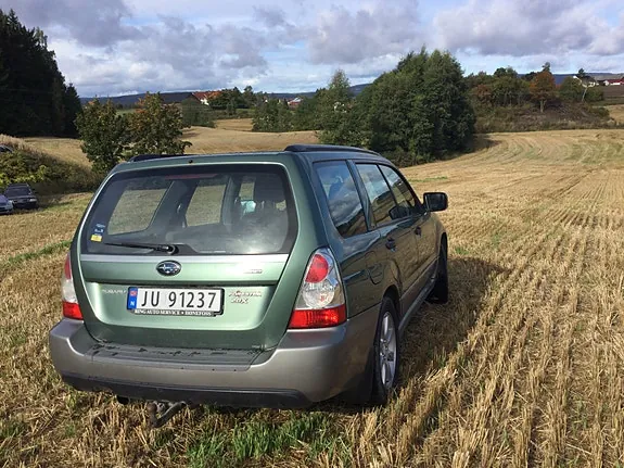 Subaru Forester 2006 photo 4