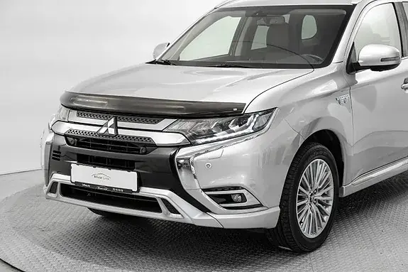 Mitsubishi Outlander 2019 photo 2
