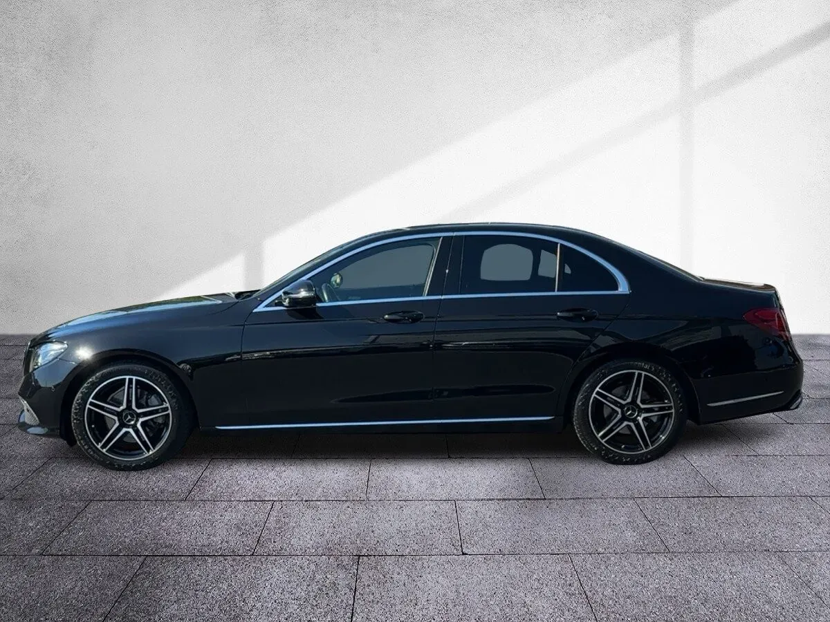 Mercedes-Benz E-Class 2017 photo 3