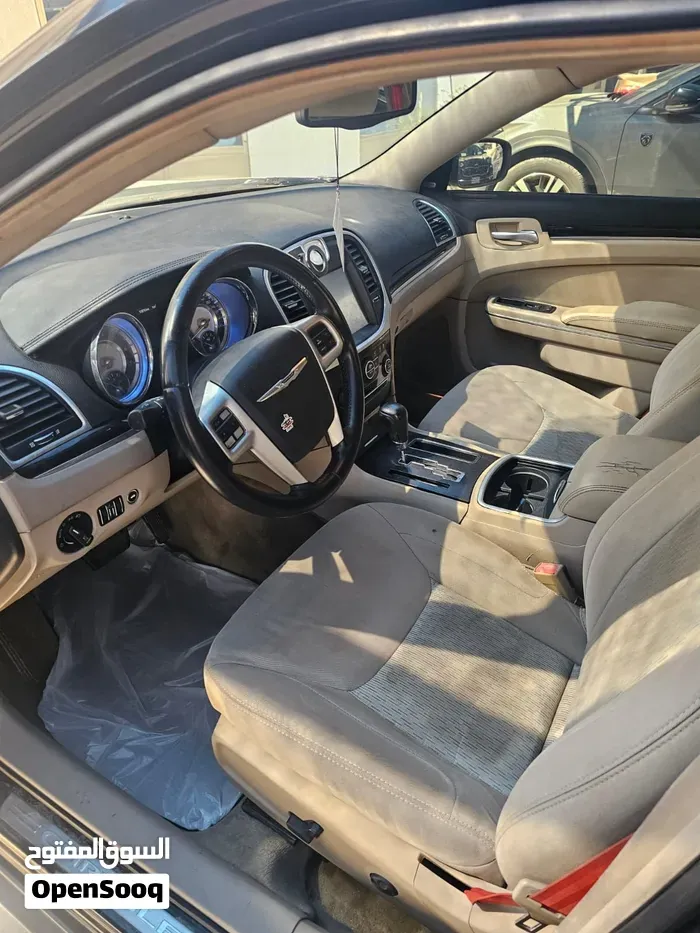 Chrysler 300 2013 photo 3