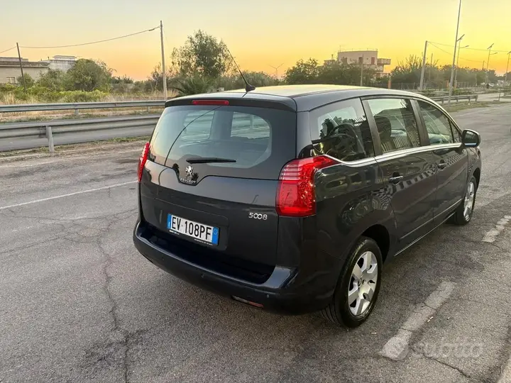 Peugeot 5008 2014 photo 5