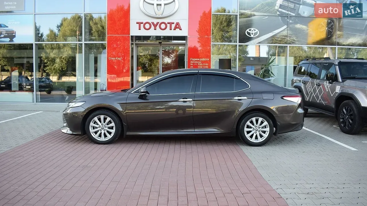 Toyota Camry 2020 photo 3