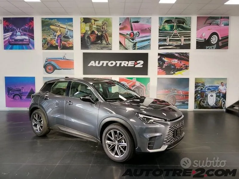 Lexus Lbx 2026 photo 2