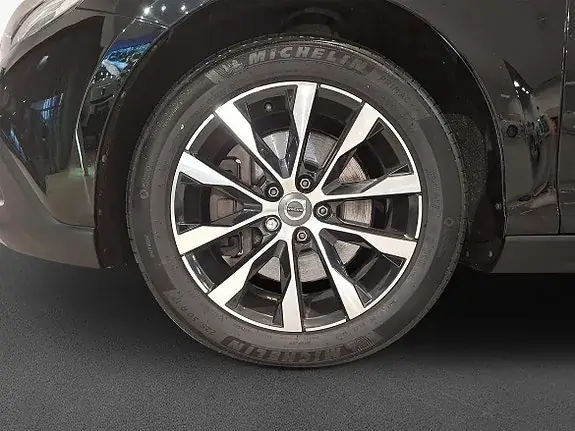 Volvo V40 Cross Country 2019 photo 5