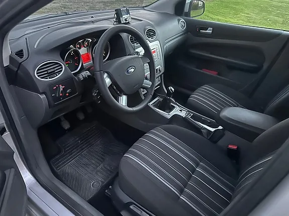 Ford Focus 2008 photo 5