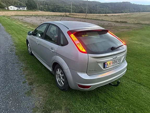 Ford Focus 2008 photo 4