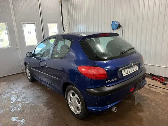 Peugeot 206 1999 photo 3