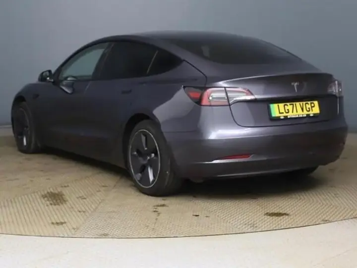 Tesla Model 3 2021 photo 5