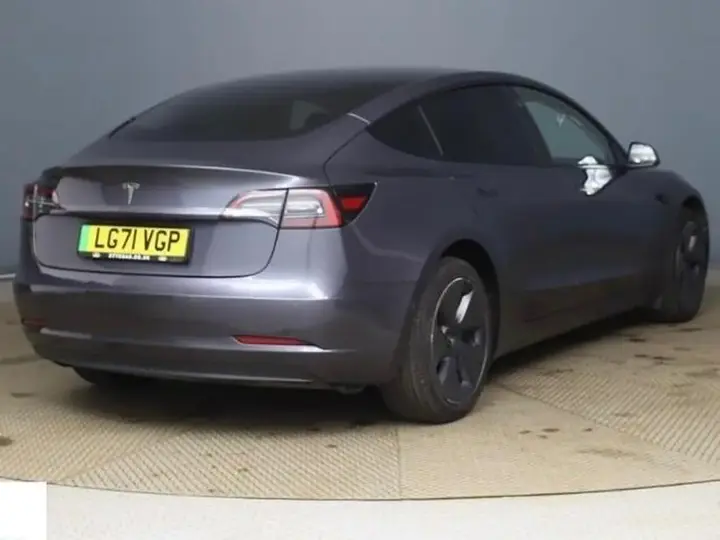 Tesla Model 3 2021 photo 4