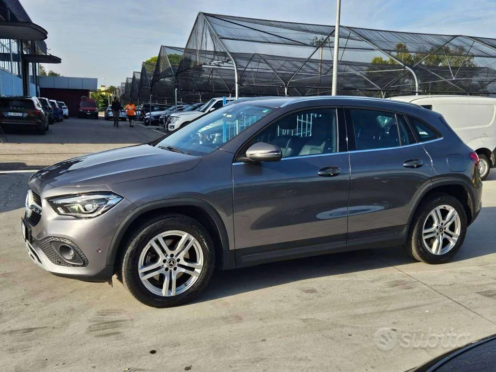 Mercedes-Benz Gla 2023 photo 3