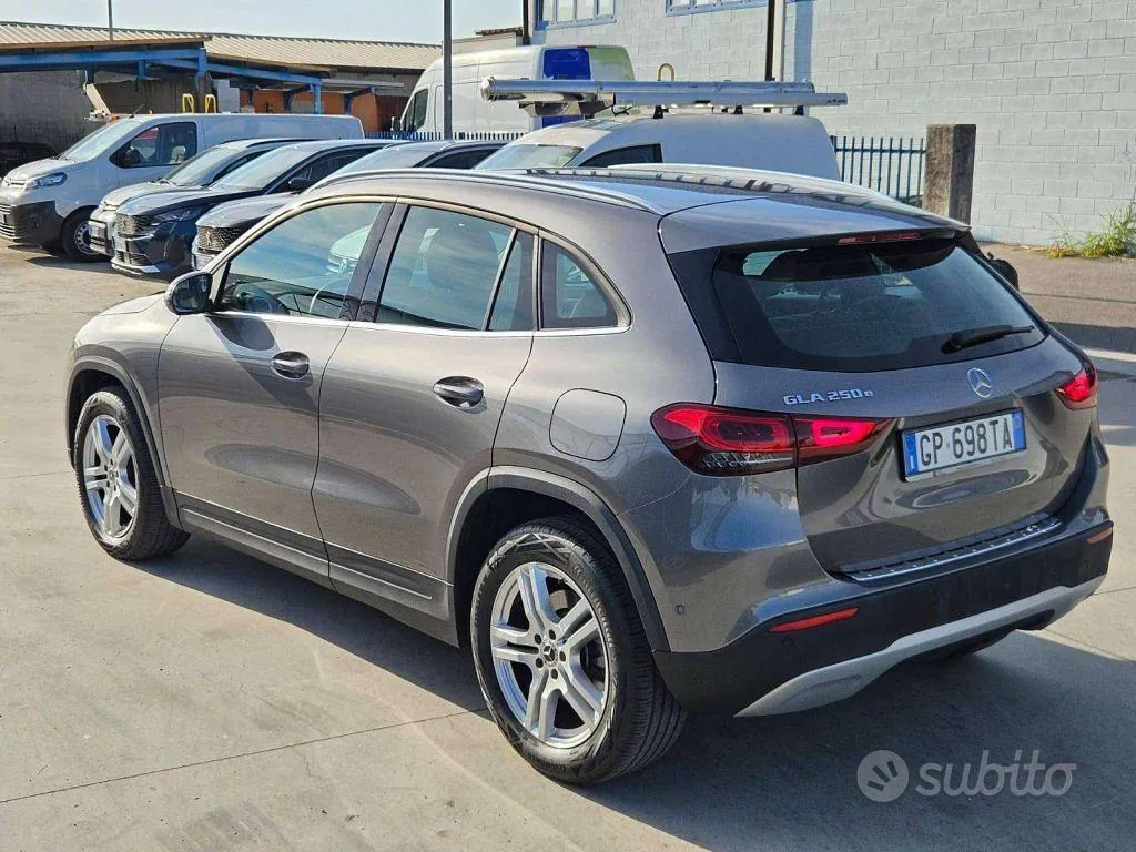 Mercedes-Benz Gla 2023 photo 4