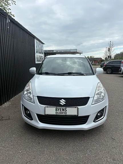 Suzuki Swift 2015 photo 2
