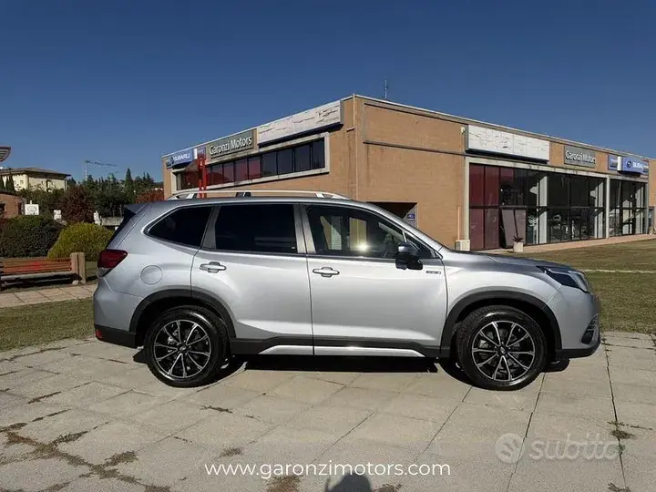 Subaru Forester 2023 photo 4
