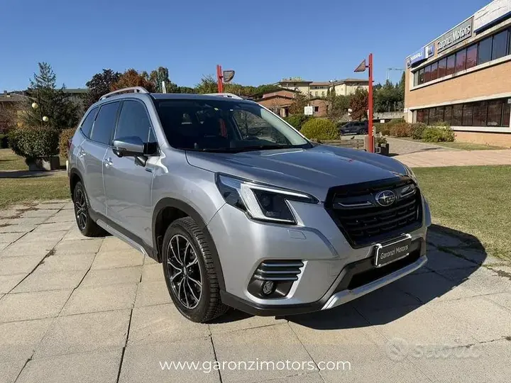 Subaru Forester 2023 photo 3