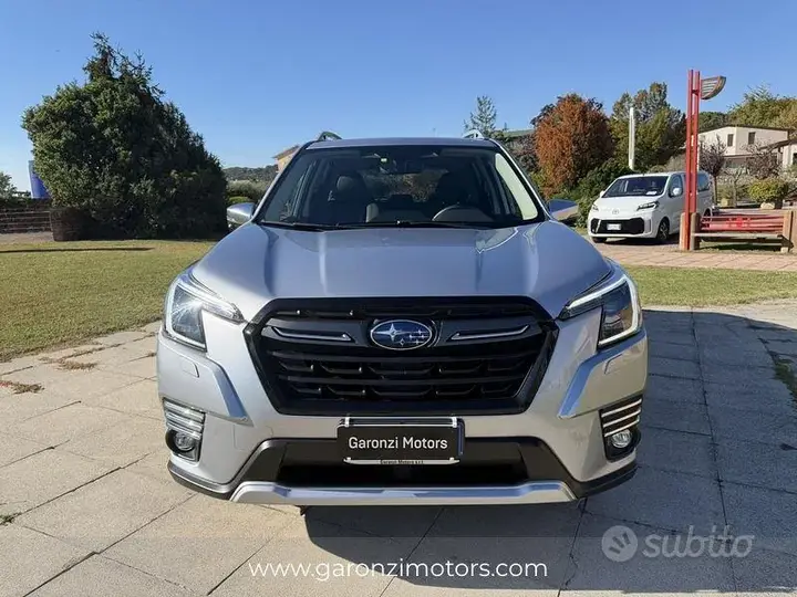 Subaru Forester 2023 photo 2