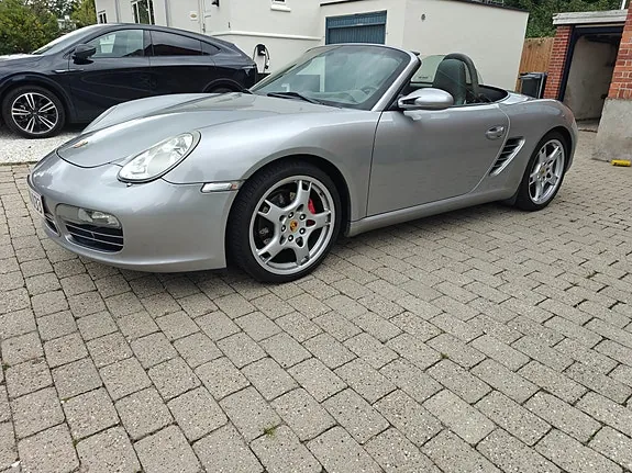 Porsche Boxster S 2005 photo 2