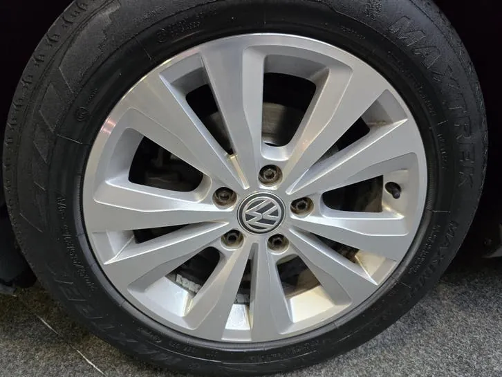 Volkswagen Golf 2015 photo 2
