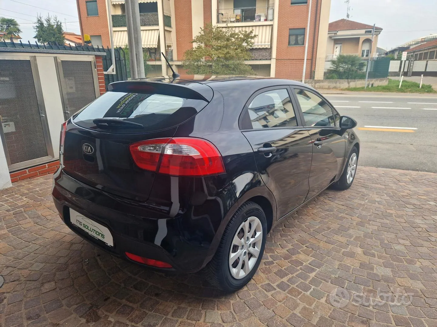Kia Rio 2012 photo 4