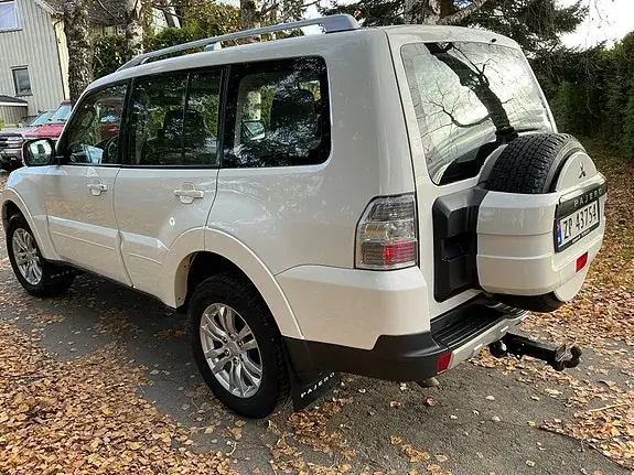 Mitsubishi Pajero 2009 photo 4