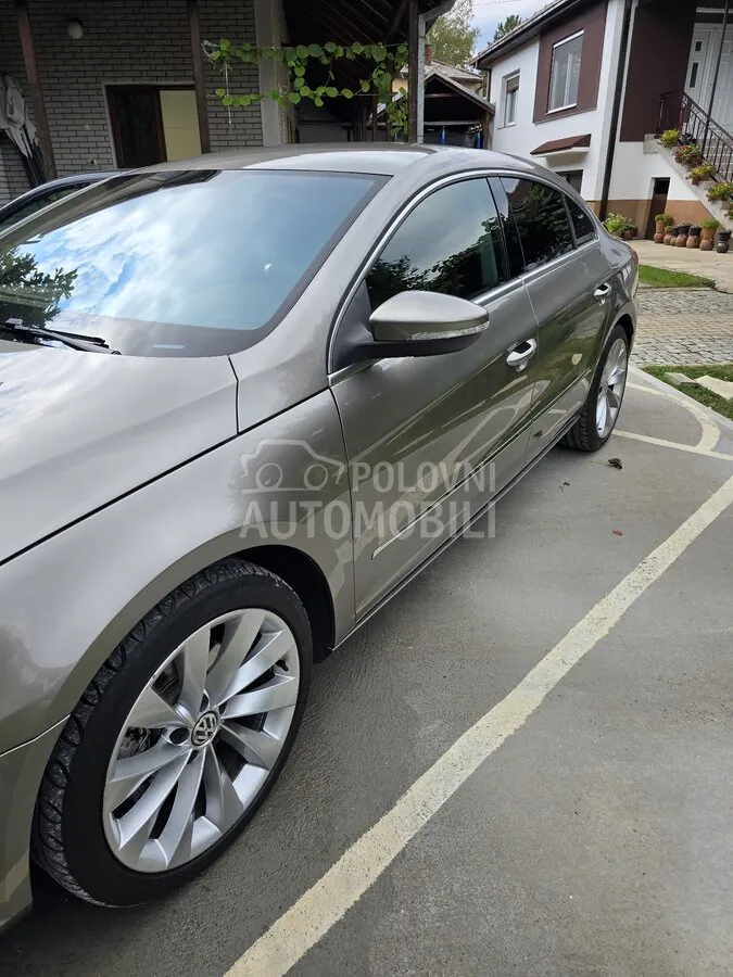 Volkswagen Passat Cc 2011 photo 4