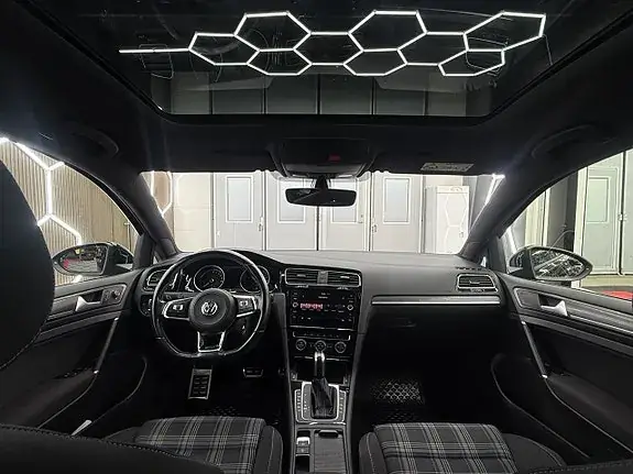 Volkswagen Golf I 2020 photo 3