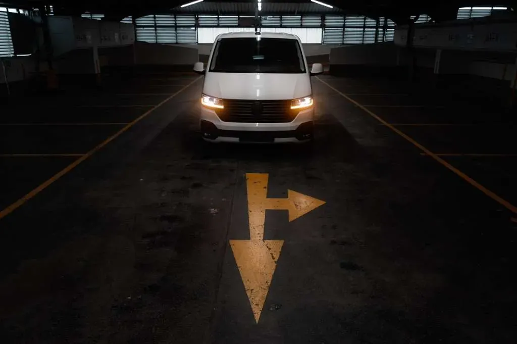 Volkswagen T6 Multivan 2022 photo 2