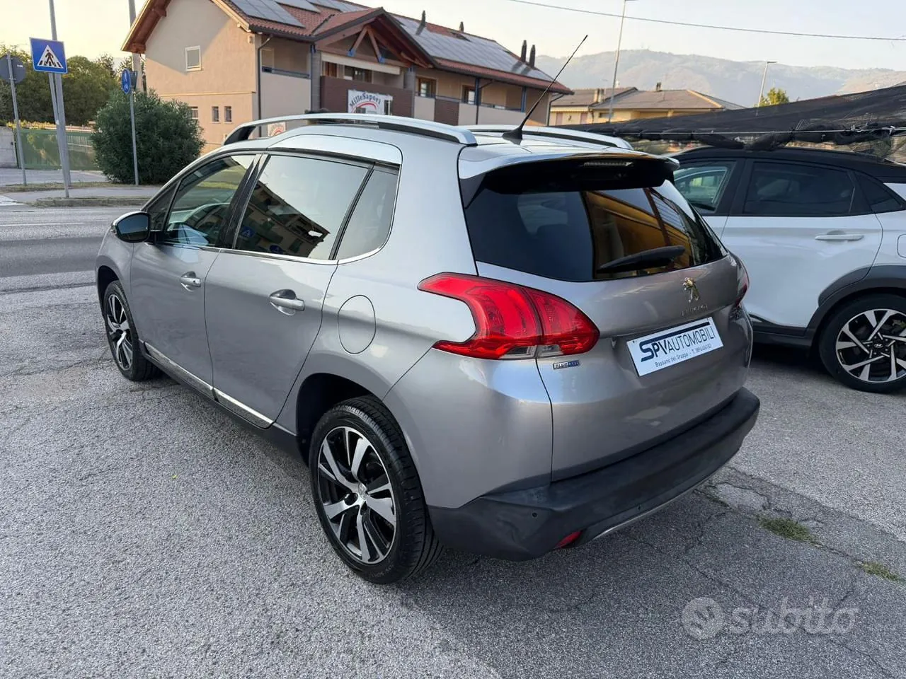Peugeot 2008 2017 photo 4