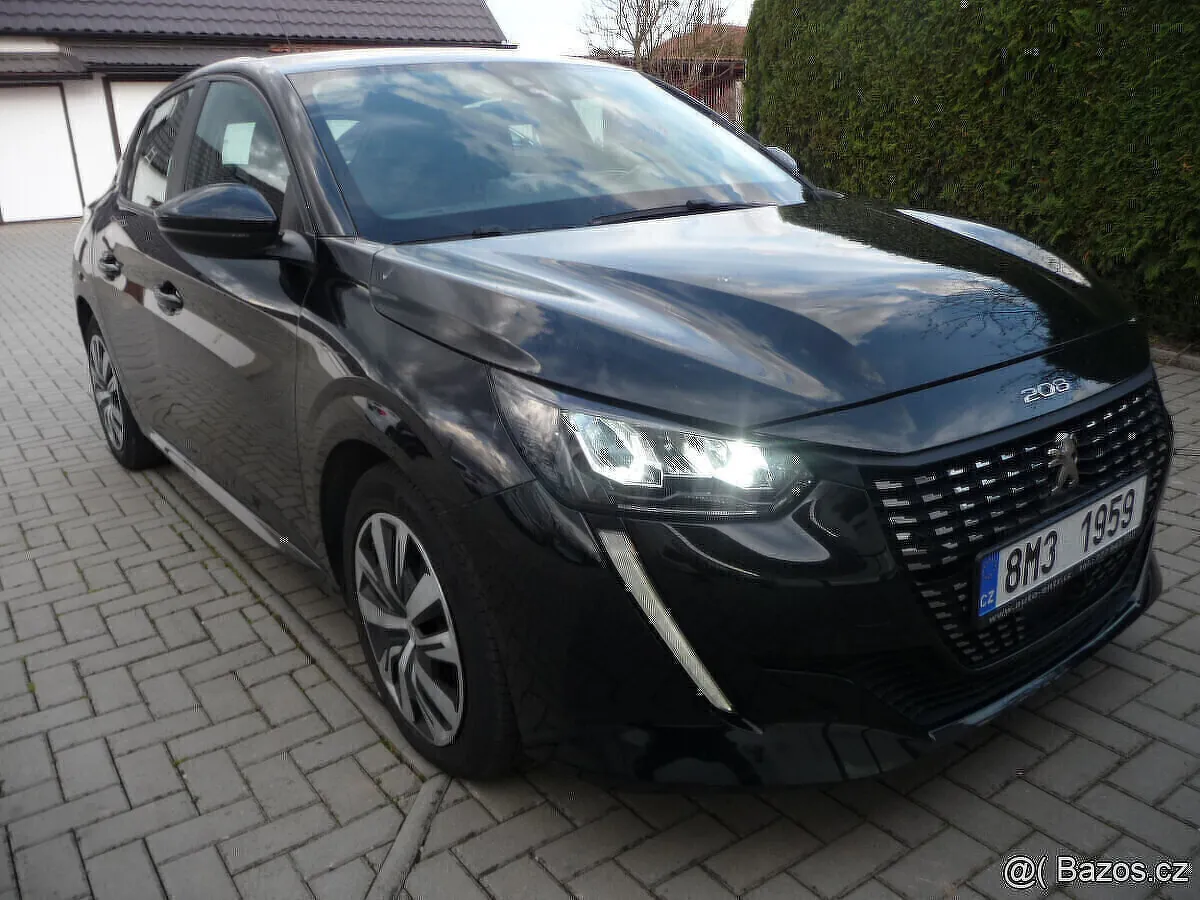 Peugeot 208 2021 photo 3