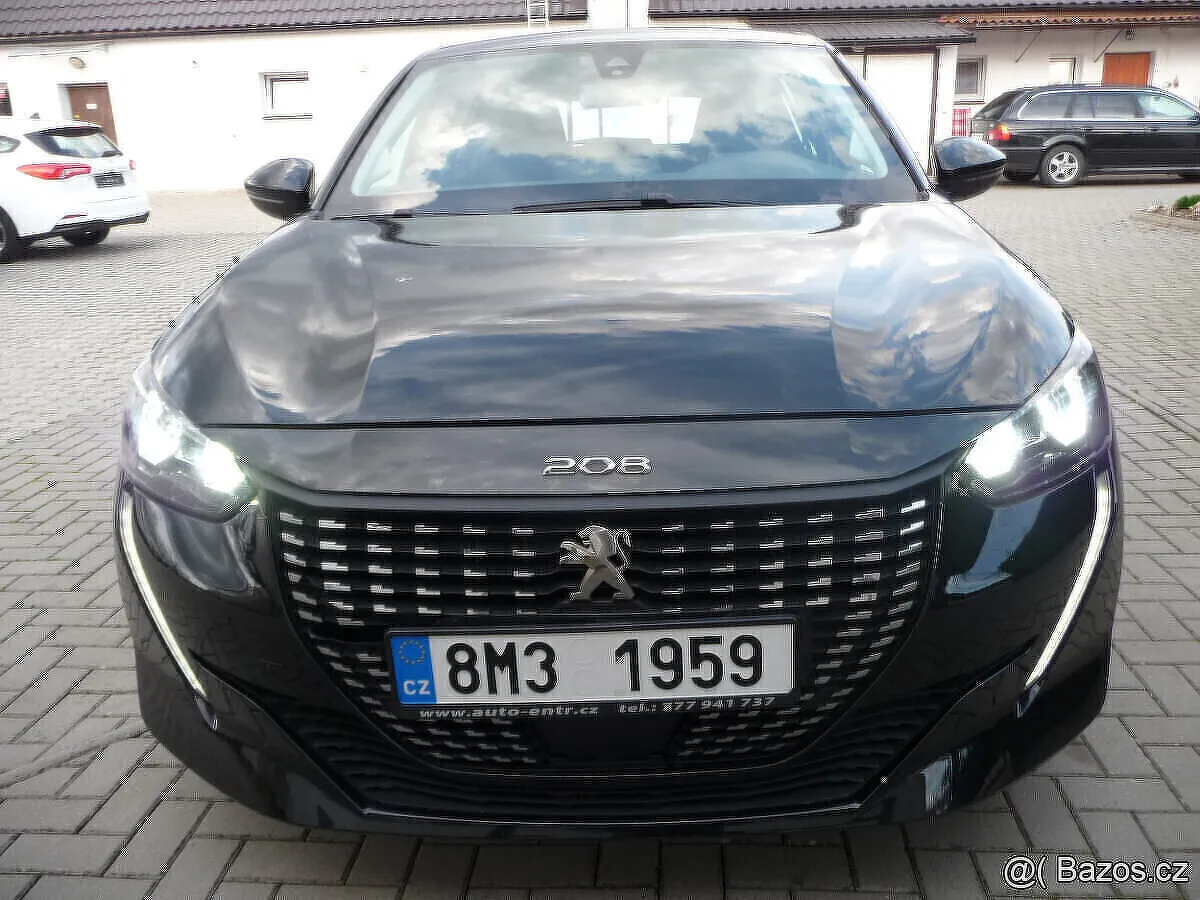 Peugeot 208 2021 photo 2